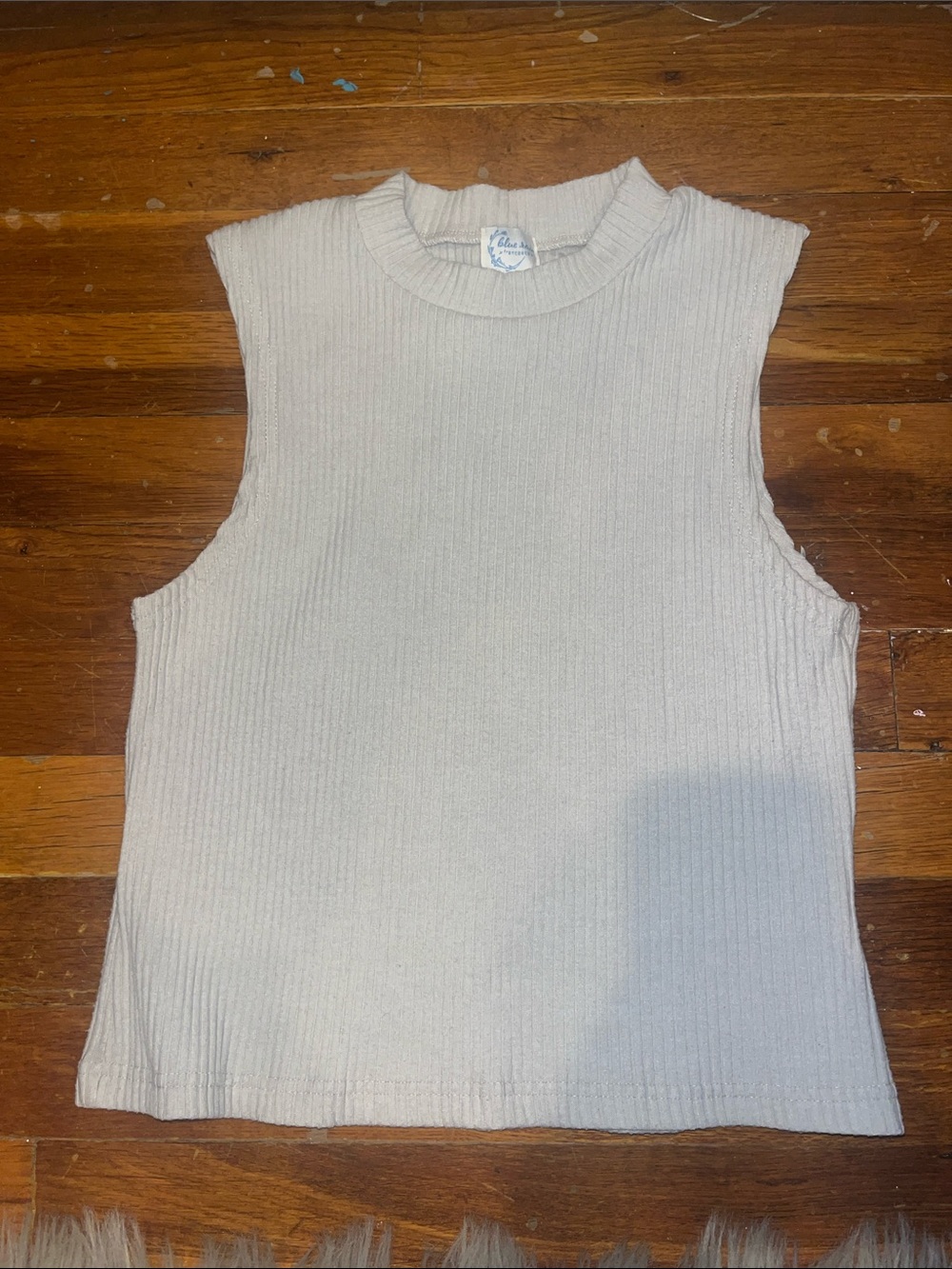 Sleeveless Ribbed Tank Top - Gray
